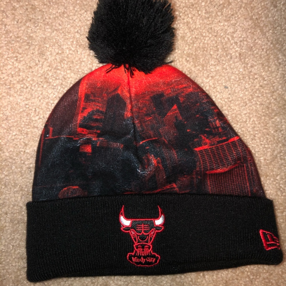 chicago bulls beanie with Pom